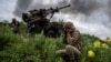 Українські артилеристи ведуть вогонь по позиціям російських військ, ілюстративне фото