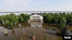 Затоплене місто Нова Каховка, лівий берег Дніпра