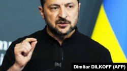 Володимир Зеленський додав, що відповідальність за виконання рішень щодо енергетики «буде персональною для всіх урядовців»