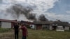 Дим піднімається після обстрілу військ РФ в місті Вовчанськ, Харківська область, Україна, 5 червня 2023 року. Фото ілюстративне