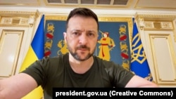 «Сильна реакція дуже потрібна – передусім Америки, Європи, всіх у світі, хто зробив ставку на дипломатію», заявив Володимир Зеленський
