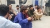 د پاکستان له زندانونو خوشې شوي افغان کډوال ـ انځور له ارشيفه