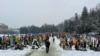 На Марсовому полі відбулася молитва за загиблими, на могили поклали квіти і запалили свічки