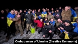 Під час великого обміну полоненими, що відбувся між Україною і Росією. 3 січня 2024 року звільнено 230 українців