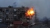 Житловий будинок в Маріуполі після обстрілу російських військових, 11 березня 2022 року. Фото Євгена Малолєтки