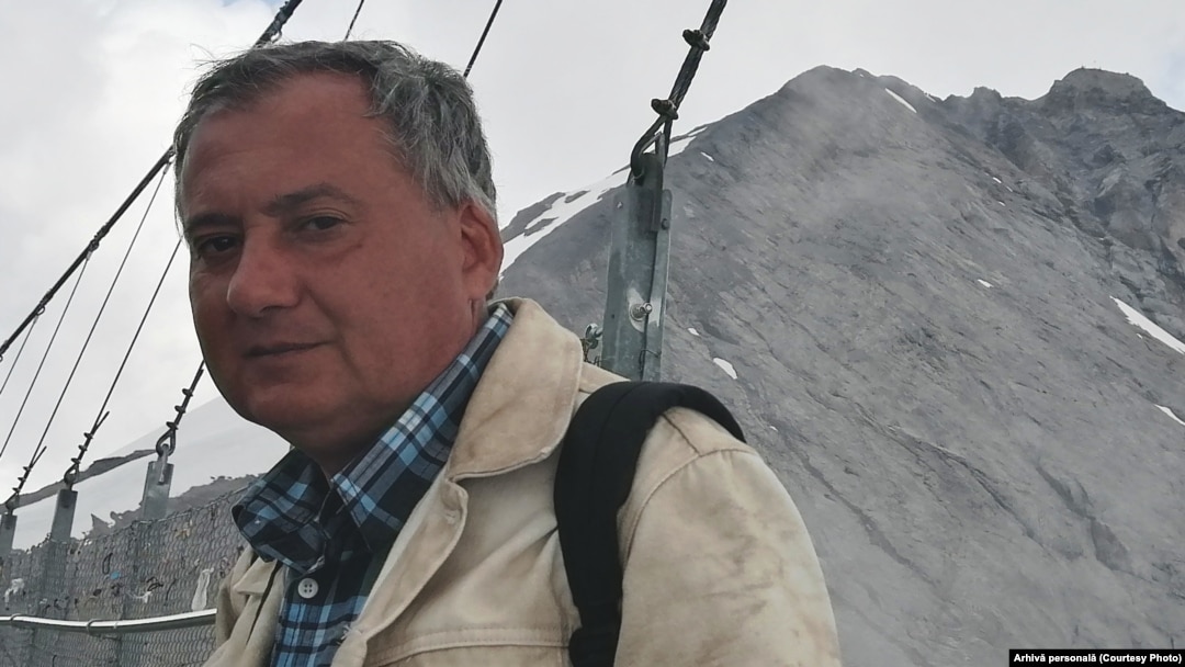 Istoricul Sorin Mitu este șeful Departamentului de Istorie Modernă din Facultatea de Istorie și Filosofie a Universității Babeș-Bolyai și autor al mai multor cărți legate de relația istorică a comunităților română și maghiară.