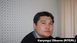 Адил Турдукулов.