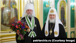 Митрополит Кишинівський та всієї Молдови Володимир та патріарх РПЦ Кирило. Москва, Жовтень 2022 року