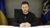 «Згідно з рішенням РНБО. Інших виїздів за кордон посадовців чи депутатів у воєнний час не буде. Я думаю, це справедливо» – Володимир Зеленський