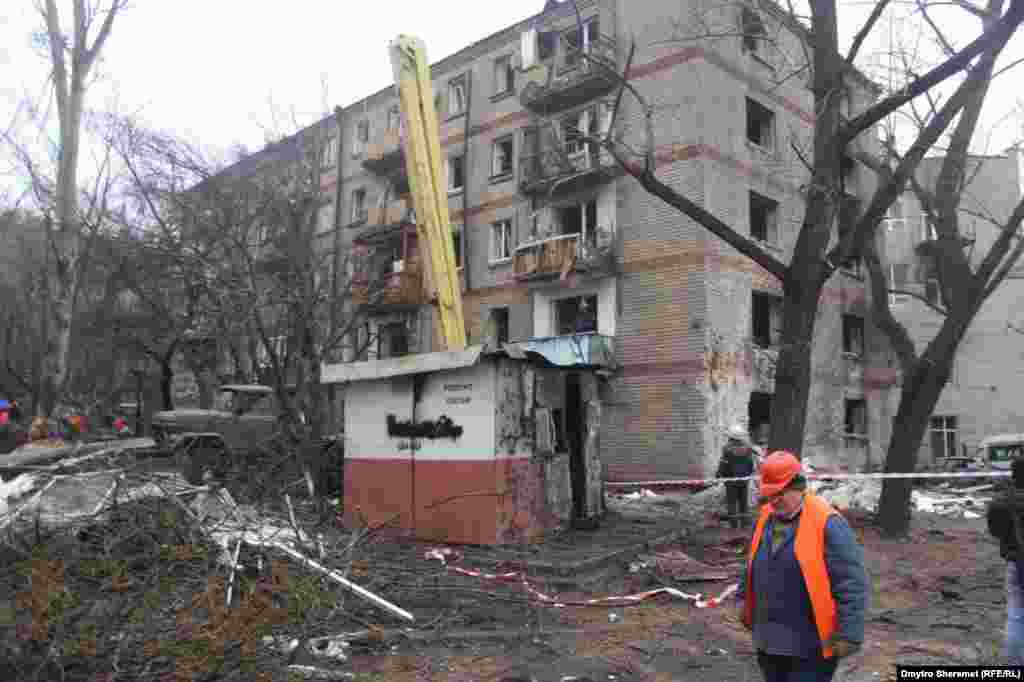 &laquo;Травми від уламків та скла отримали п&rsquo;ять людей, із них &ndash;дві дитини 9 та 15 років&raquo;, &ndash;&nbsp;додав голова ОВА у телеграм