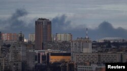 Комендантська година в столиці діє з 20:00 до 7:00. Громадський транспорт працює з 08:00 до 19:00
