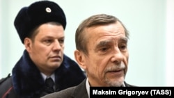 Лидер движения "За права человека" Лев Пономарёв