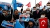 Uýgur aktiwistleri Hytaýyň daşary işler ministriniň Türkiýä saparyna protest bildirýär
