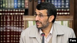 محمود احمدی نژاد قرار است روز چهارشنبه طرح تحول اقتصادی را به مجلس ارائه کند.
عکس از فارس