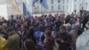Угорські паспорти для українців у Берегові: «Нацдружини» і «Нацкорпус» прийшли до Клімкіна – відео