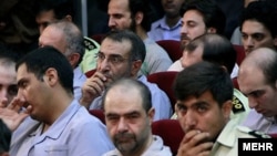  شماری از فعالان سیاسی اصلاح طلب در دادگاه پس از انتخابات رياست جمهوری سال ۱۳۸۸