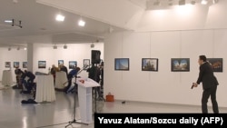 Через несколько секунд после убийства, 19 декабря 2016