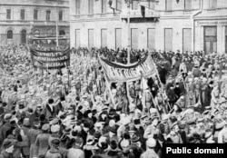 Солдатская демонстрация в Петрограде, 1917 год