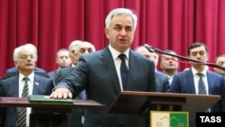 Глава непризнанной Республики Абхазия 