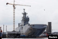 «Містраль» побудований для Росії під назвою «Владивосток», Сен-Назер, 25 квітня 2014 року