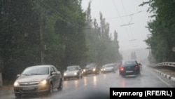 Синоптики прогнозують на завтра сильні дощі