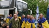 307 українців повернулися додому з полону під час другого етапу обміну у форматі «1000 на 1000»