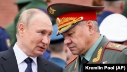 «Шойгу і Путін звільнили щонайменше шістьох генералів за недостатньо швидке просування в Україні»