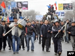 7-апрелдеги митинг, 2010-жыл.