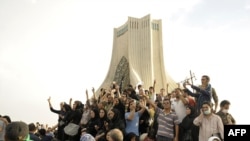 عکسی از تظاهرات روز دوشنبه در تهران 