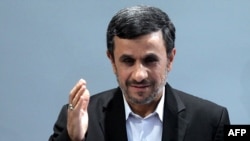مناسبات میان محمود احمدی نژاد و مجلس شورای اسلامی طی هفته های اخیر دچار تنش های زیادی شده است.