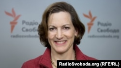 Енн Епплбаум, польсько-американський історик, письменниця і журналістка, лауреат Пулітцерівської премії, авторка книги «Червоний голод. Війна Сталіна з Україною» (архівне фото)
