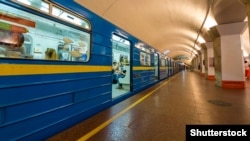 Станції «Хрещатик» і «Золоті ворота», «Печерська» перевірили і відчинили для роботи у звичайному режимі