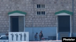 Armenia - Opposition gunmen continue to occupy a police compound in Yerevan, 29Jul2016.