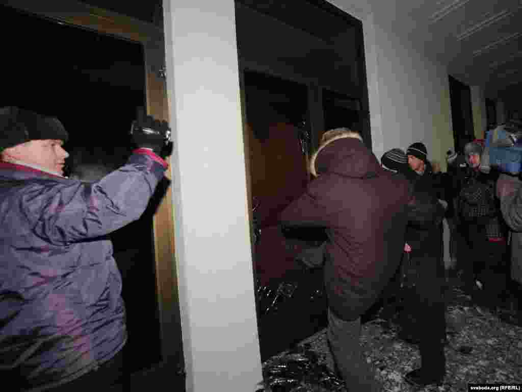 У Мінську в день виборів президента Білорусі відбулися сутички опозиції і правоохоронців