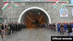 Нақби Шаҳристонро Чин сохта ба истифода додааст