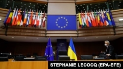 8 березня Франція, що нині головує в Євросоюзі, надішле листи до Єврокомісії з проханням оцінити звернення трьох країн
