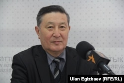 Мукар Чолпонбаев.
