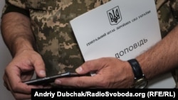 «Військовослужбовці російських окупаційних військ масово грабують магазини з оргтехнікою та викрадають легкові автомобілі», кажуть у Генштабі ЗСУ