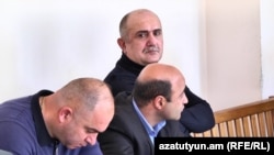 Armenia -- Samvel Babayan (R), Nagorno-Karabakh’s former top military commander, stands trial in Yerevan, 23Oct2017.