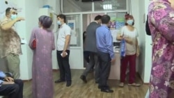В поликлиниках Душанбе очередь за вакцинацией