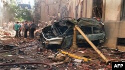 آثار انفجار در سفارت اسرائیل در شهر بوئنوس آیرس،‌ آرژانتین