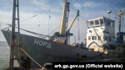 Заарештоване риболовецьке судно «Норд» в порту Бердянська, березень 2018 року