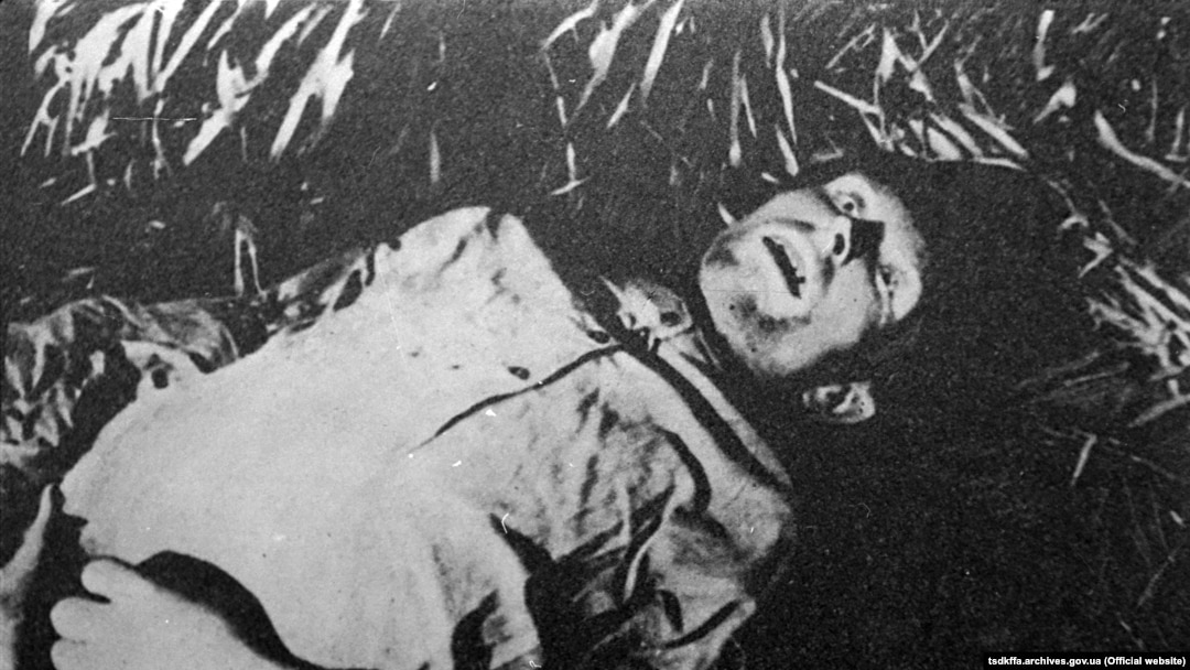 Жертва голоду. Репродукція. Місце і дата зйомки: УССР, 1932–1933 роки. ЦДКФФА України імені С. Пшеничного 