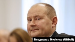 Чаус повідомив, що був викрадений невідомими особами і підтвердив, що є колишнім суддею Дніпровського районного суду Києва, пише «Цензор.НЕТ»