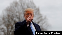 Дональд Трамп порушив американську традицію, коли у 2016 році як кандидат у президенти вирішив не оприлюднювати свої податкові документи