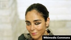 شیرین نشاط 