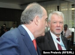 Šef crnogorske diplomatije Milan Roćen i šef Delegacije EU u Crnoj Gori Leopold Maurer, 2011.