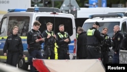 Полиция на месте нападения на вокзале в Гамбурге
