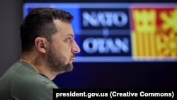 Президент України Володимир Зеленський 30 вересня повідомив, що Україна подає заявку на вступ до НАТО за пришвидшеною процедурою