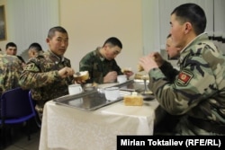 Солдаты бригады в Кой-Таше